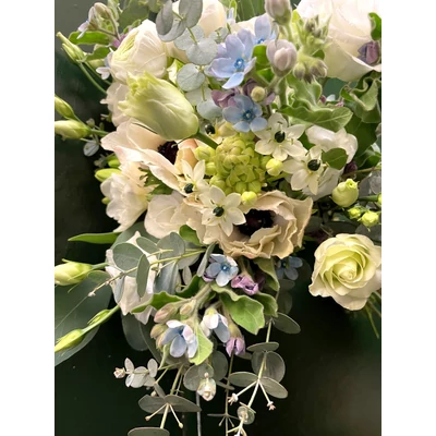 Kék-fehér tavaszi csokor